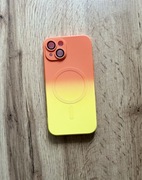 Pomarańczowo-żółte silikonowe etui case do iPhone 13