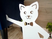 Kot podpierający się, lampka nocna metalowa