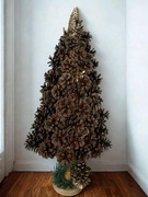 Choinka świąteczna z szyszek 60 cm ręcznie robiona