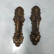 Dwa duże uchwyty aluminium odlew.