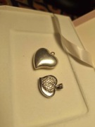 srebrna zawieszka- serca