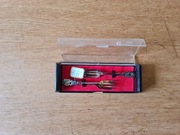 Małe widelczyki - metal srebrzony.