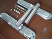 Klamka drzwiowa Verso Daro bez otworu chrom/satyna