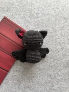 Nietoperz zrobiony na szydełku