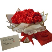 Bukiet 25 Wiecznych Róż Czerwonych – Idealny Prezent  ,Urodziny, Rocznicę