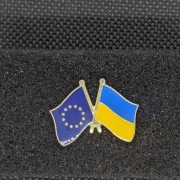 Flaga ukraińska Unia Europejska Ukraina pin przypinka Ukraine