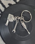 Brelok Majsterkowicza – Mini Narzędzia Metalowe