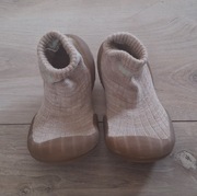 Oryginalne Buty Dziecięce Kapcie ZARA r. 24