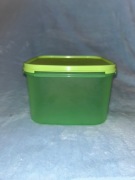 Tupperware pojemnik z serii "Kolory tęczy" 2,6L