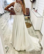 Suknia ślubna Boho, delikatna koronka, z ogonem