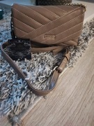 Minitorebka z ekoskóry na łańcuszku. WITTCHEN 