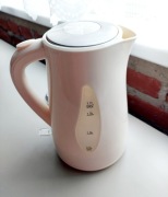 First Austria Czajnik elektryczny bezprzewodowy BPA FREE