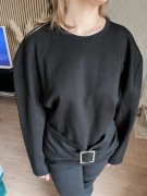 Taliowana czarna bluza z klamrą oversize Zara bufiaste rękawy