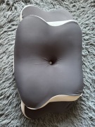 Poduszka ergonomiczna z pianki „memory”