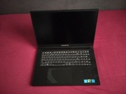 Gigabyte G7 MF i5-12500H/16GB/512 RTX4050 144Hz + Podstawka chłodząca