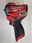 Klucz M12 Milwaukee FCIWF38G3 12V 3/8” 746 Nm + akcesoria
