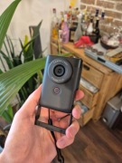 Canon PowerShot V10 + obudowa SmallRig | stan jak nowy | duży zestaw