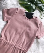 Sukienka prążkowana hit