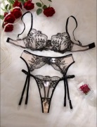 Elegancki ekskluzywny komplet bielizny Luxury siateczka Premium S 36