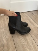 Buty na obcasie Graceland 37