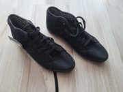 Buty męskie w rozmiarze 43, koloru czarnego, nowe