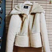 Kurtka -futerko rozmiar M/L ocieplana, lekka 