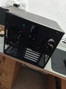 Dwie obudowy Fractal Node 804