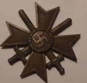 Krzyż Zasługi Wojennej z Mieczami II Klasy 