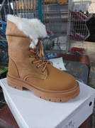 Buty zimowe ocieplane kolor karmelowy .