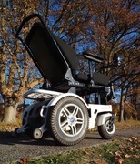 Wózek inwalidzki elektryczny Ottobock B400. Duży zasięg.