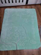 Piękny zielony koc hiszpański belpla 110 cm x 140 cm dziecięcy miś 