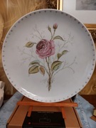 Talerz porcelanowy dekoracyjny na ścianę Furstenberg motyw kwiatowy  róża