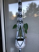 Kwietnik makrama biało-zielony PROMOCJA