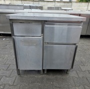 Stół Gastronomiczny Pod Ekspres do Kawy - 84/70/85 cm - M.1673 N