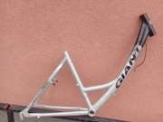 Rama Alu Giant S Damka pod koła 28"