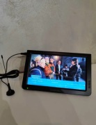 Telewizor turystyczny mały 10 cali przenośny dvbt2 do auta kempingu