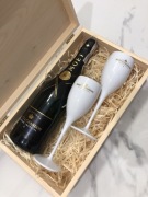 Kieliszki Moët&Chandon białe 