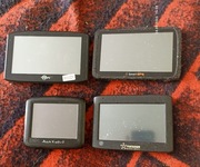 4 ROZNE NAWIGACJE DO WTBORU;MAYPPULTI,PENTAGRAM,LARK,SMART GPS