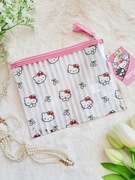 Nowa półprzezroczysta kosmetyczka Hello Kitty