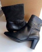 Skórzane kozaki Gino Rossi 38 obcas czarne