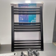 Grzejnik łazienkowy  50x70cm czarny 