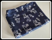 Granatowa chusta apaszka Avon wzorki 40 cm x 190 cm