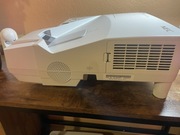 Projektor NEC UM280W