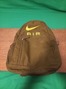 Plecak Nike Air w kolorze oliwkowym