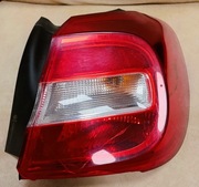 Lampa prawa tył w błotnik Mercedes GLA 156 - 2017, ubytek