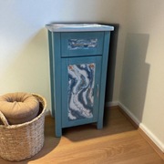 Szafka handmade, drewno/żywica