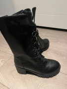 Bardzo ciepłe wyściełane polarem czarne wysokie buty damskie