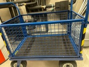 WÓZEK PLATFORMOWY OSIATKOWANY