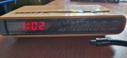 Radio z zegarem z PRL-u