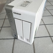 QNAP TS 231 plus  NAS dwuzatokowy z 2szt WD RED energooszczędny zadbany